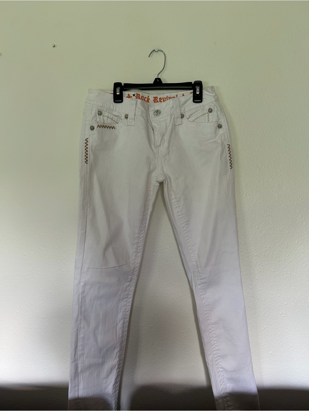 Rock Revival Women's White Skinny Jeans with Zigzag Stitch